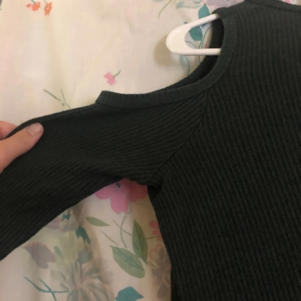 Sweater - Picture 2 of 2